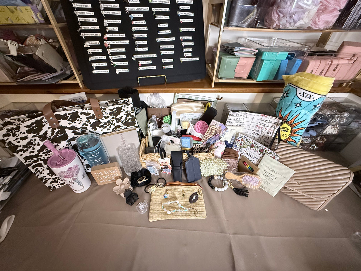 4 Scoop mystery box w/  3 Luxe items